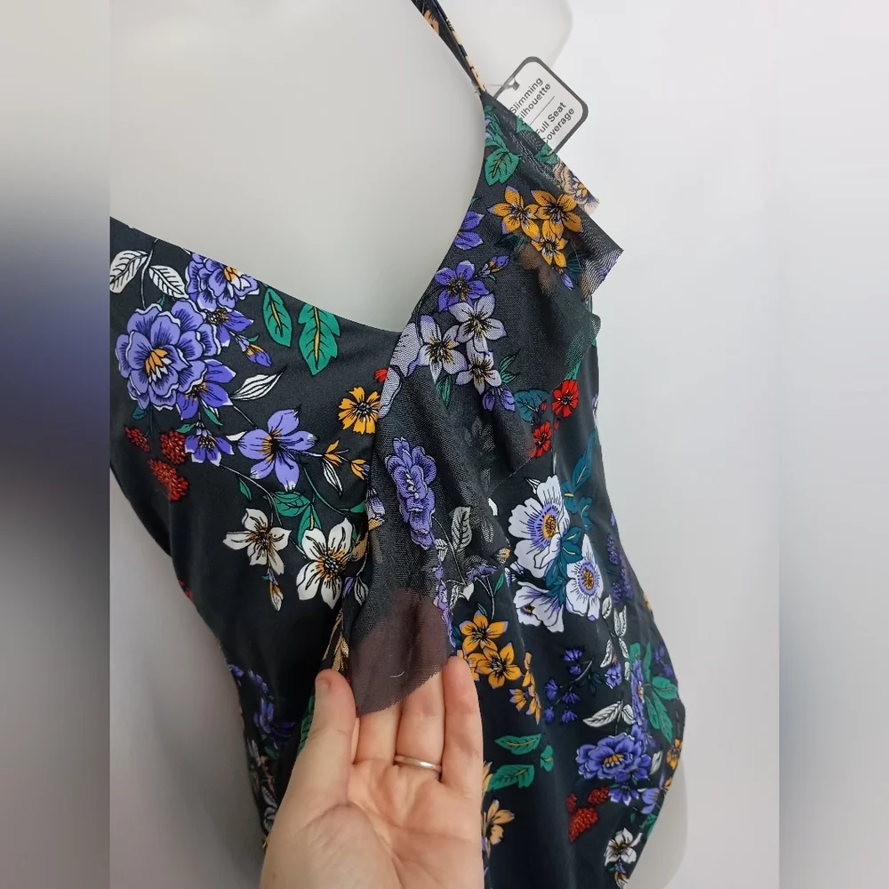 2/$30 NWT Coquette Ruffled Floral‎ Halter Sunmer Swimsuit (#1,389)